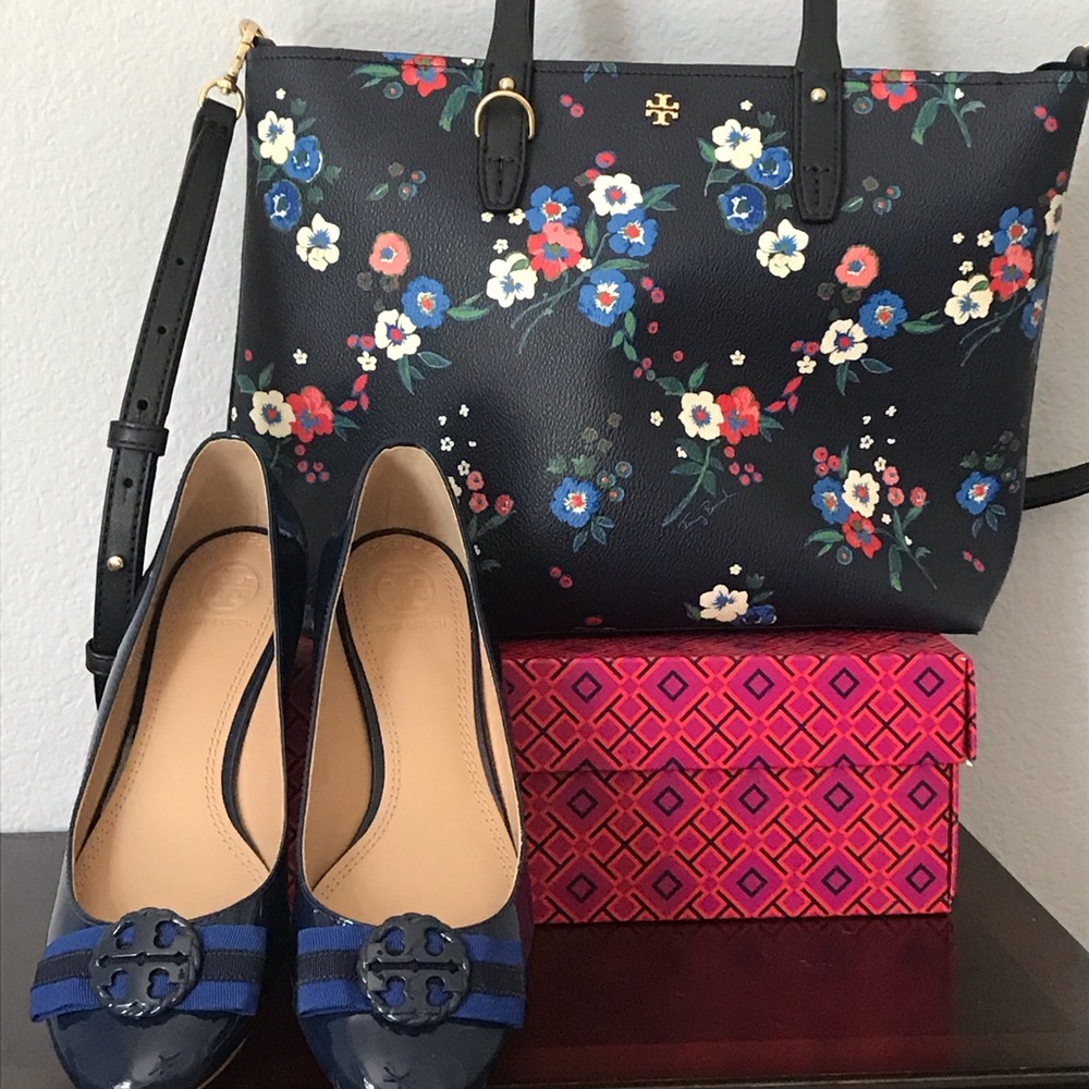 Tory Burch NAVY Kerrington Tote & Maritime Flats